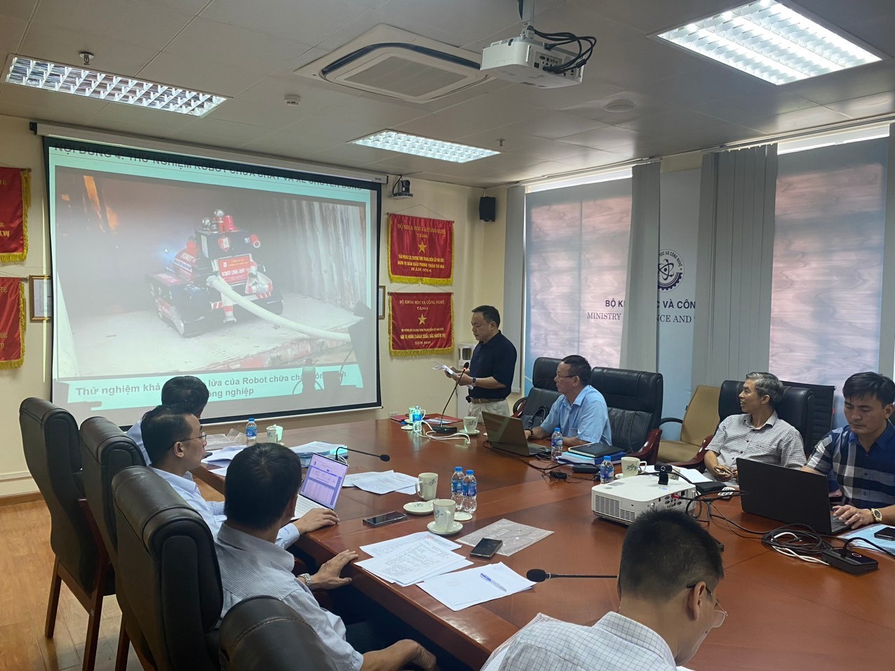 Nghiệm thu kết quả thực hiện đề tài khoa học và công nghệ cấp Nhà nước