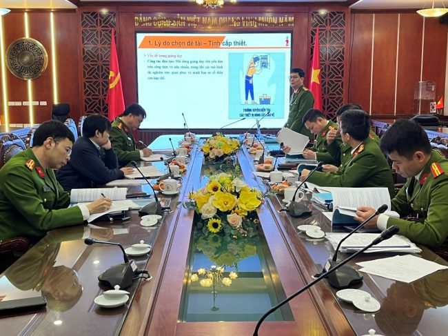 Hội thảo đề tài khoa học và công nghệ cấp cơ sở của giảng viên Khoa Phòng cháy